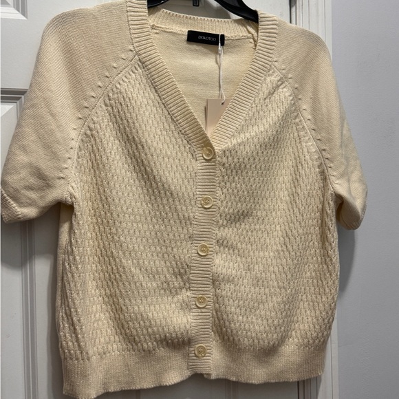 Dokotoo size large NWT short sleeve button up sweater cardigan - Picture 2 of 7